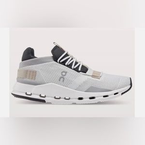 Women’s Cloudnova size 6